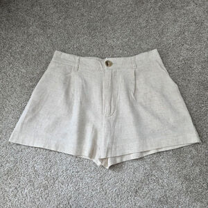 Women's Blenca Beige Linen Blend Shorts Size L Fit size S